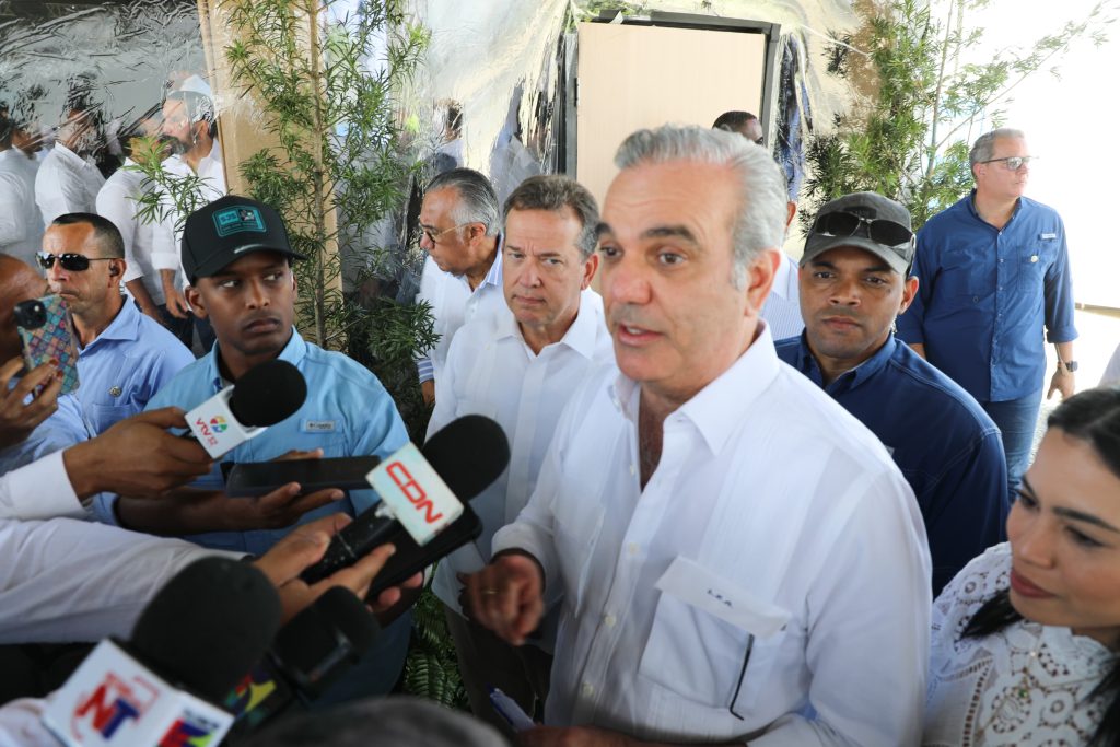 Abinader advierte que funcionarios no podran hacer campana o tendran que renunciar