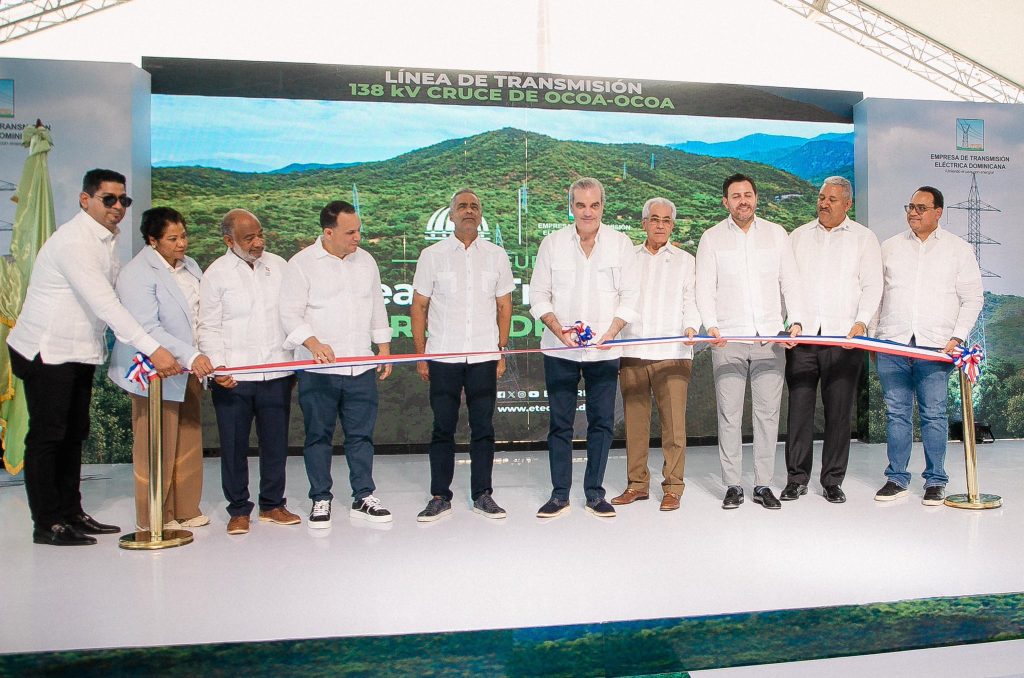 Abinader inaugura moderna linea electrica en Ocoa que promete energia mas estable