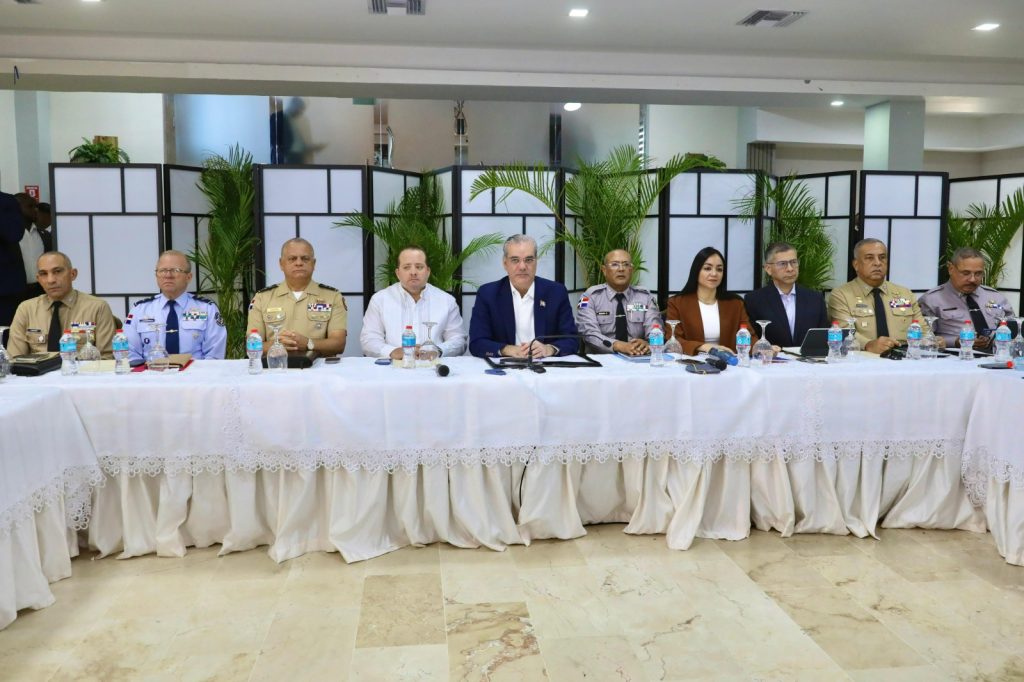 Abinader lidera nueva evaluacion del Plan de Seguridad