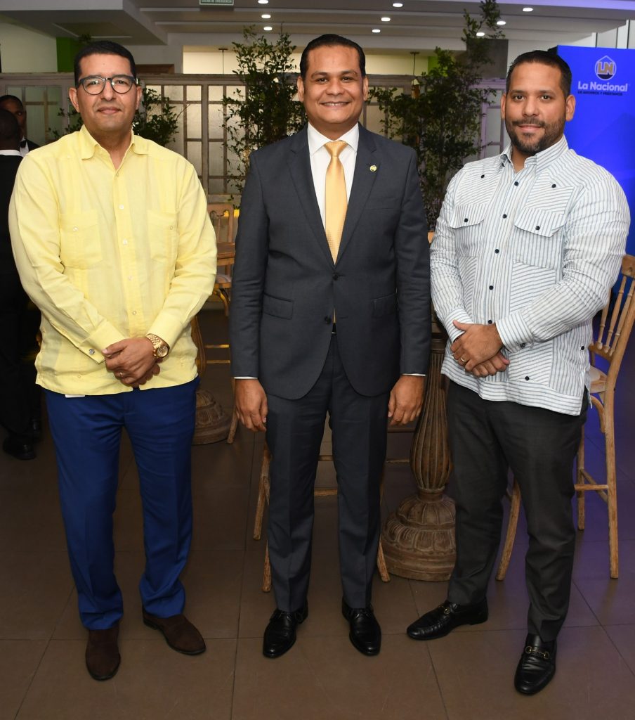Adrian Gomez Juan Padilla y Juan Frias
