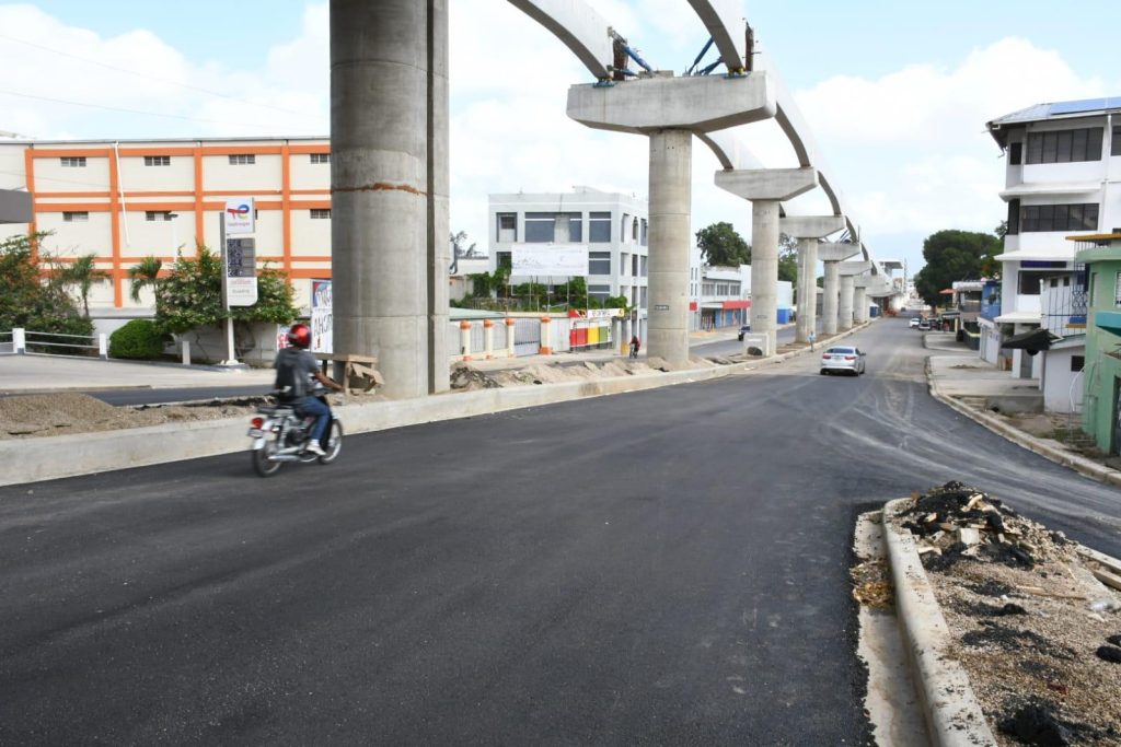 Avenida 27 de Febrero y alivian el transito en Santiago1