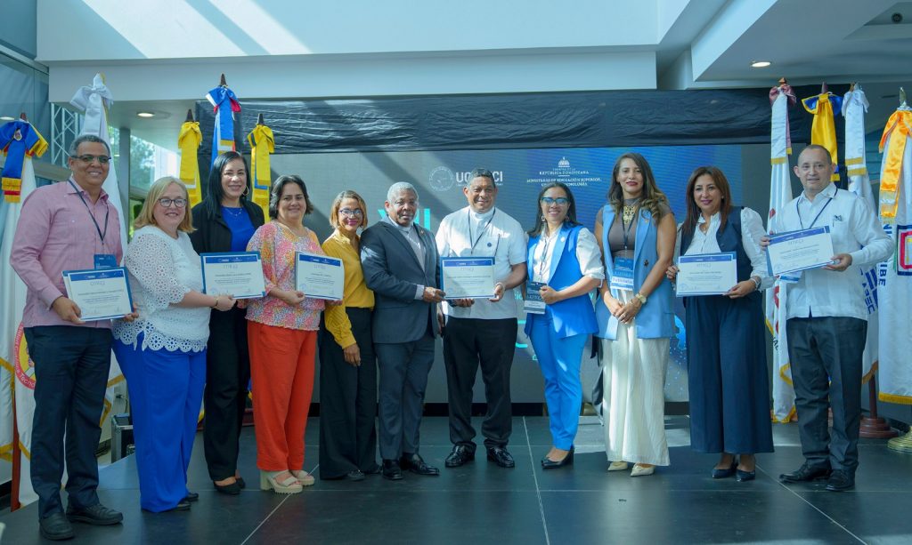 CITICED 2025 concluye con llamado a usar la IA para transformar la educacion