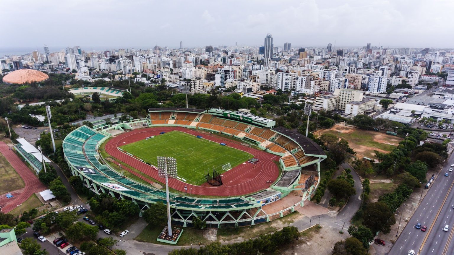 Centro Olimpico Juan Pablo Duarte eljacaguero