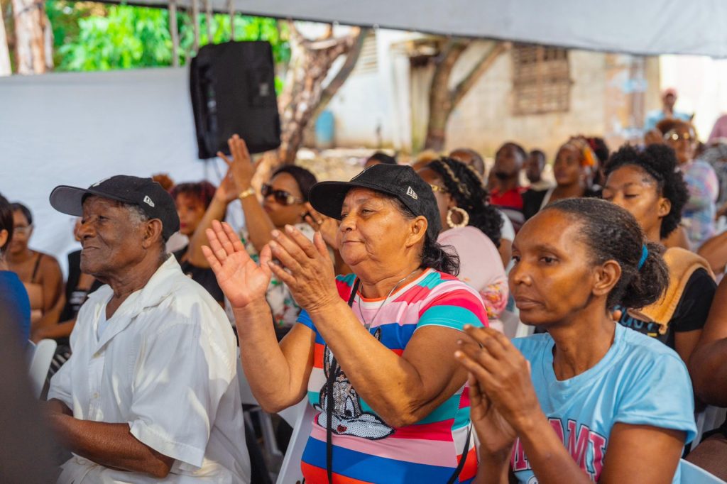 Dirigentes de la FP en La Victoria se juramentan en el PRM