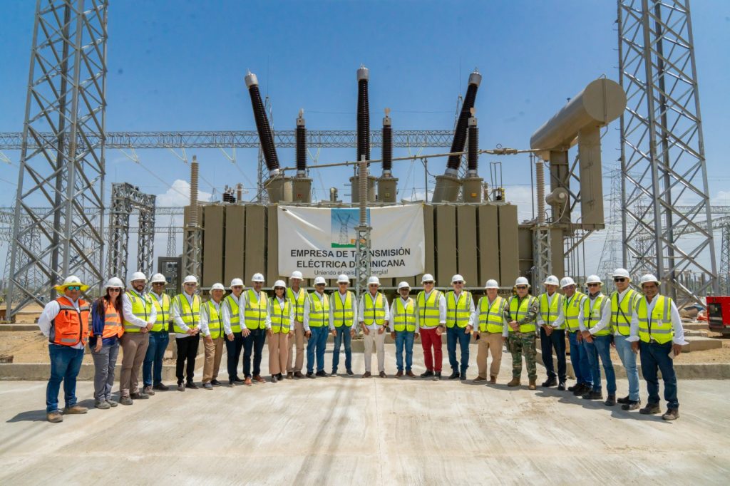 ETED inspeccionan avance de la subestacion Guayubin 345 kV 1