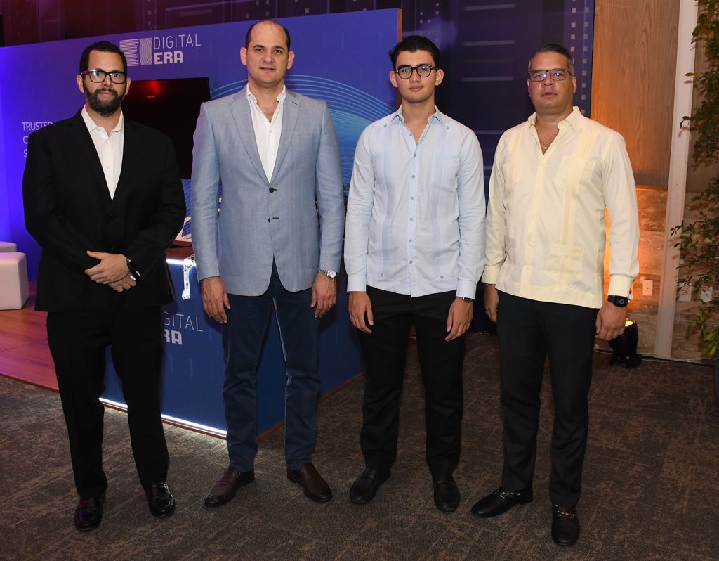 Miguel Iniguez Adolfo Perez Marcos Perez y Francisco Herrera