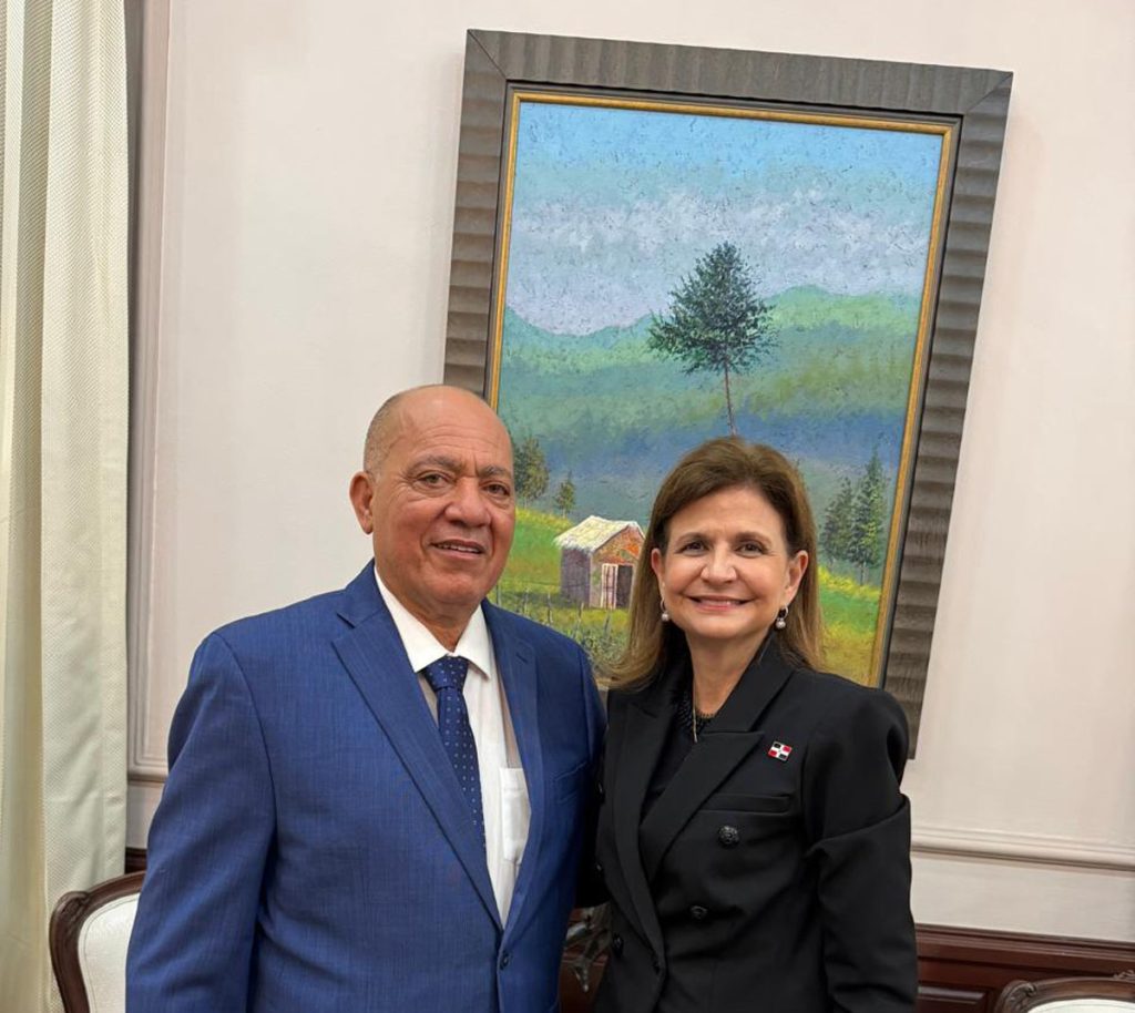 Silvio Duran se reune con Raquel Pena y respalda su posible candidatura