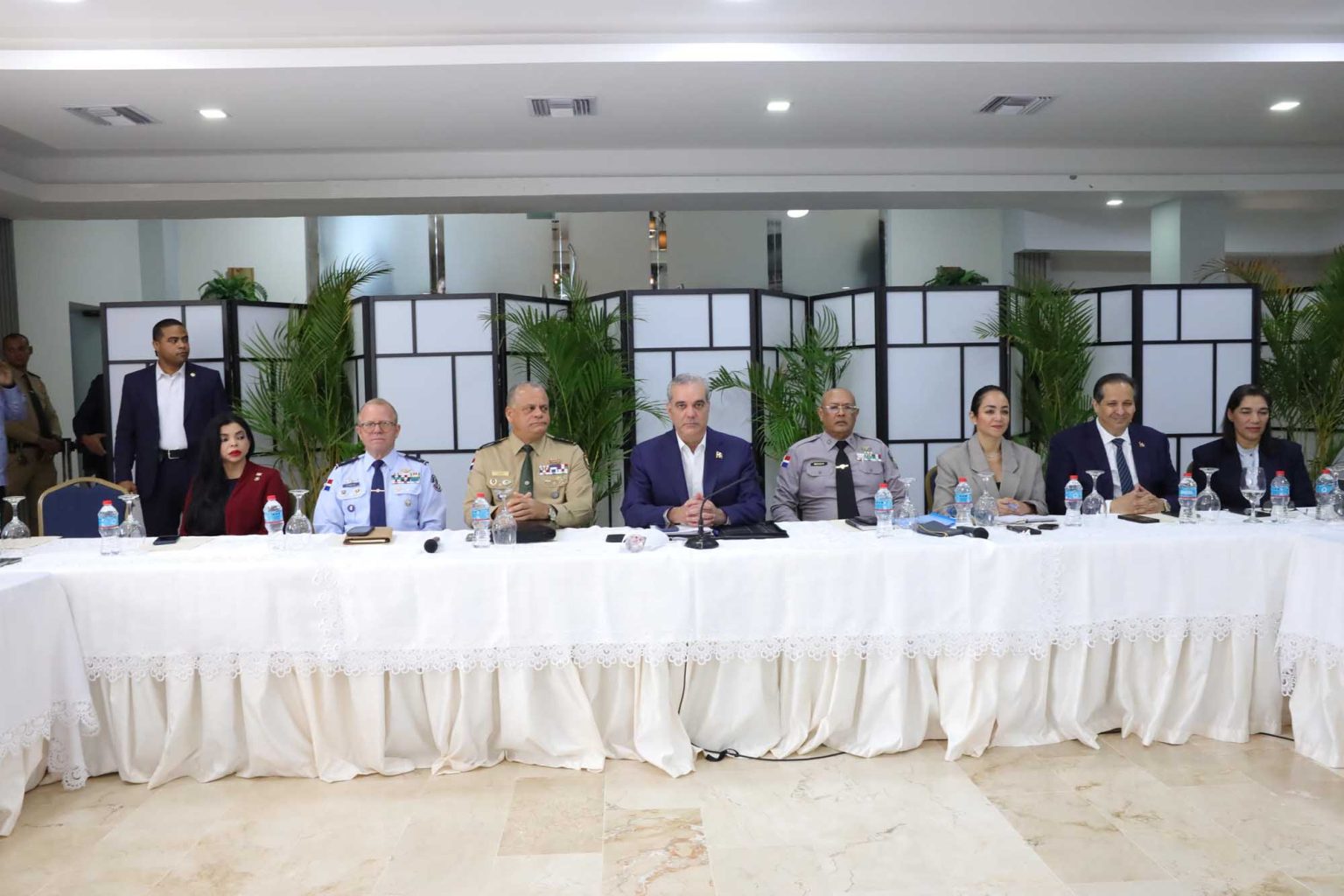 Abinader dirige reunion clave para reforzar Plan de Seguridad Ciudadana