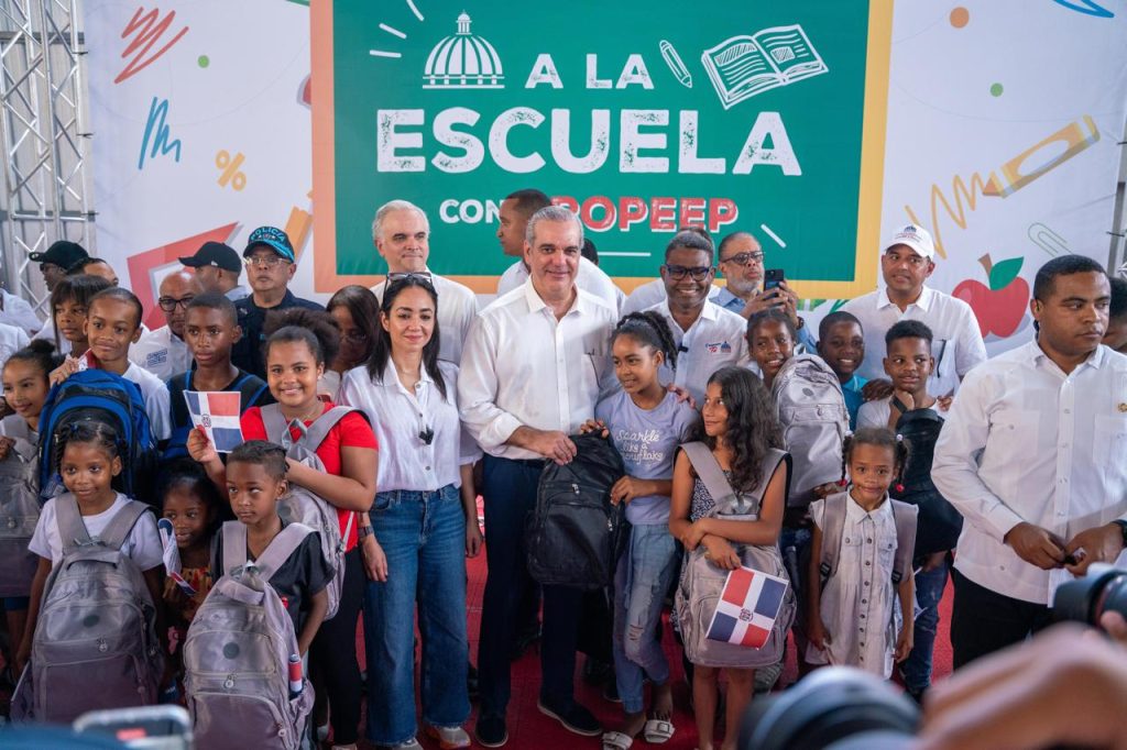 Abinader impulsa modelo de asistencia social sin clientelismo politico1