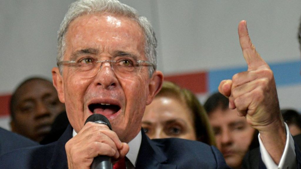Alvaro Uribe Velez eljacaguero