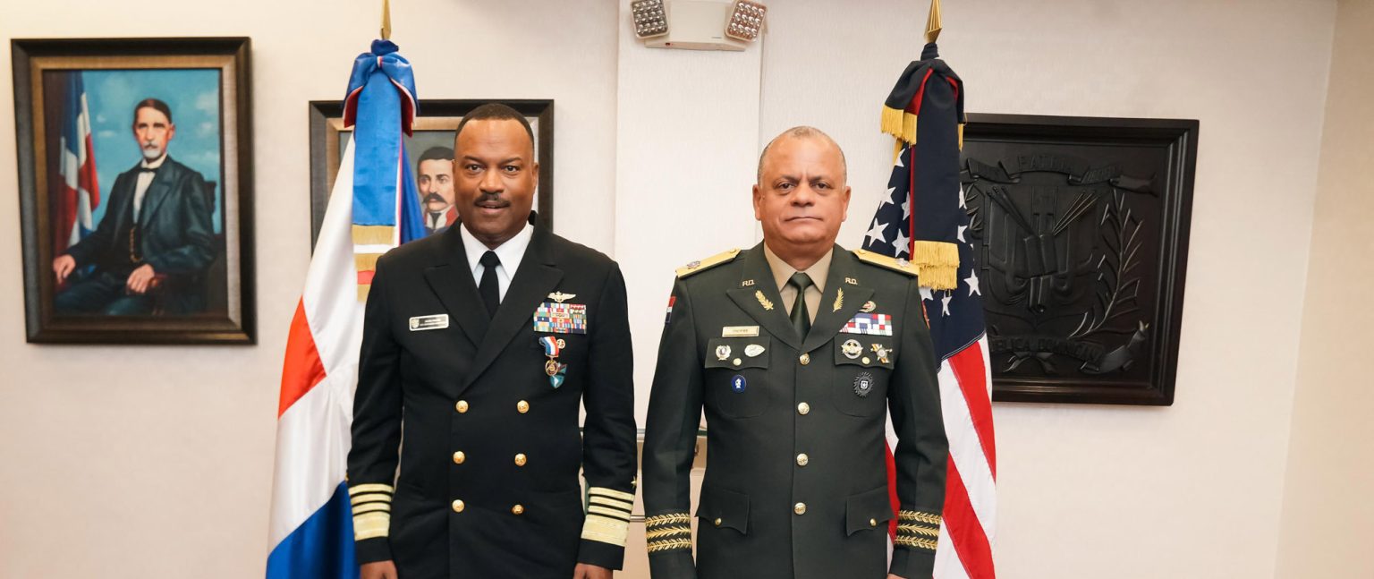 EE.UU . y Republica Dominicana refuerzan su alianza militar