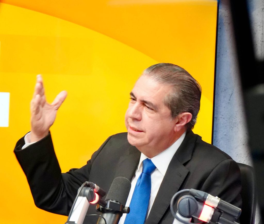 Francisco Javier acusa al PRM de sabotear la educación por no terminar más de 11 mil aulas Francisco Javier eljacaguero