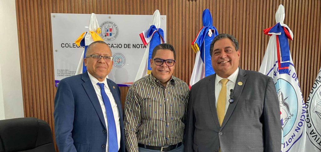 Colegio Dominicano de Notarios impulsa modernización y fortalece su institucionalidad bajo la gestión de Jhon Richard Paniagua Jhon Richard Paniagua y Luis Veras