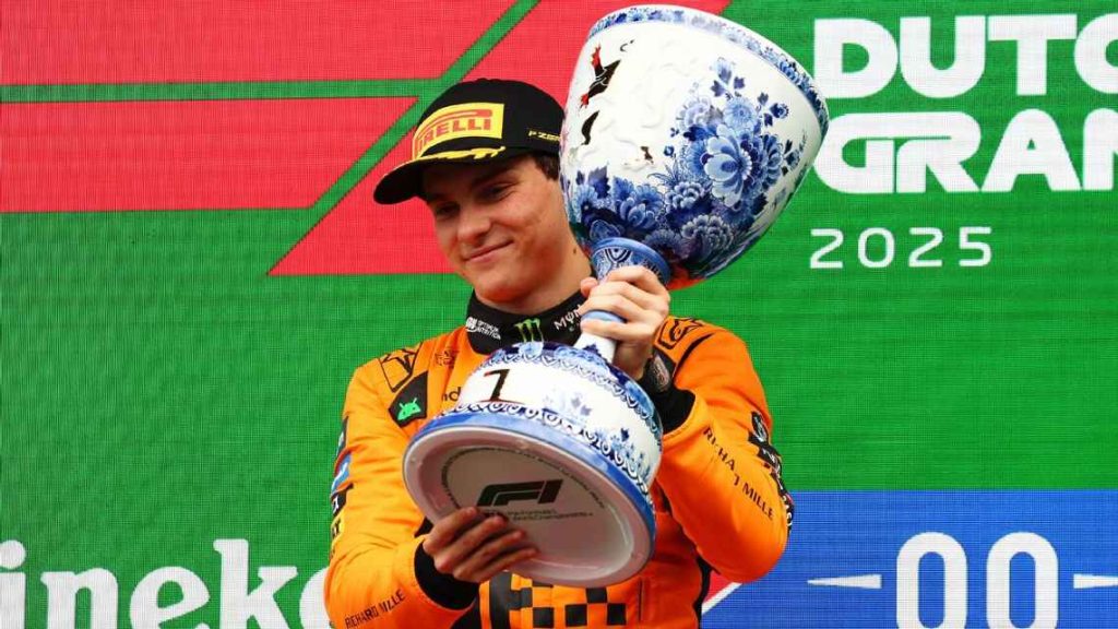 Lando Norris su rival mas cercano tuvo que abandonar por problemas con el motor de su McLaren