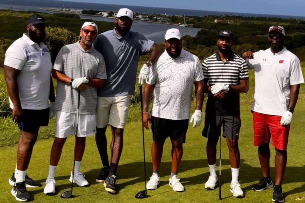 LeBron James visita a Republica Dominicana y juega golf en Casa de Campo1