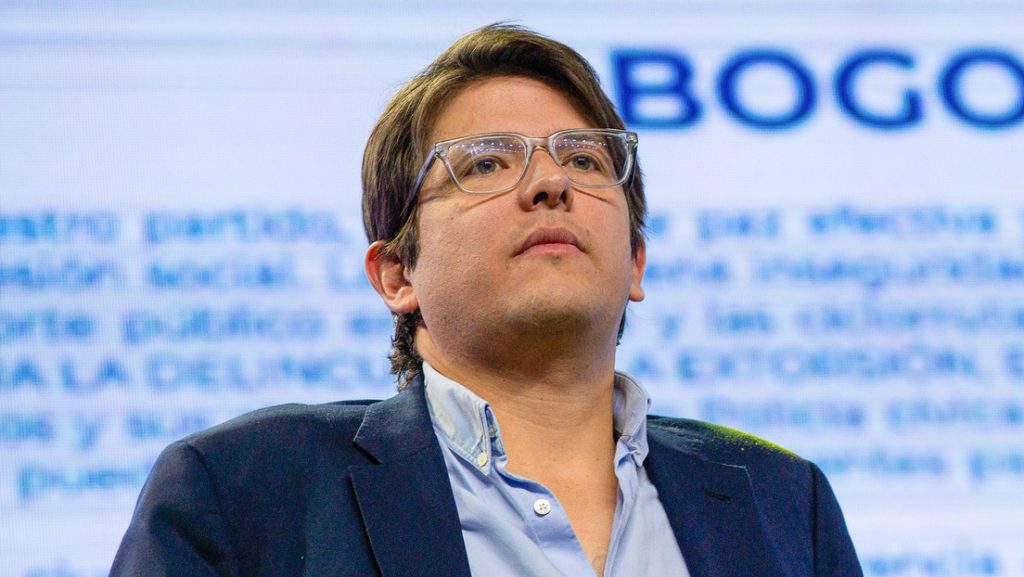 Miguel Uribe Turbay tras atentado en Bogota eljacaguero