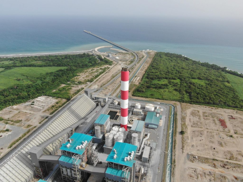 Punta Catalina y promete reduccion de apagones en los proximos dias