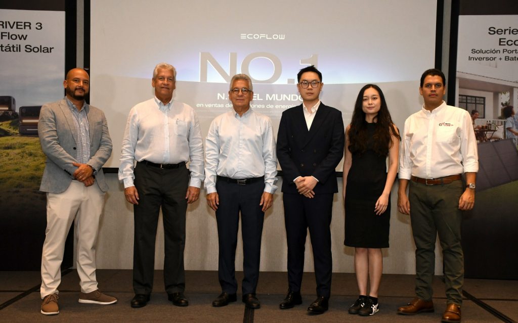 Grupo Cometa impulsa soluciones de energía limpia con lanzamiento de EcoFlow Raul Sanchez Jose Luis Nunez Juan Manuel Nunez Teo Ni Sofia Wang y Jose Enrique Nunez Cerdeiros