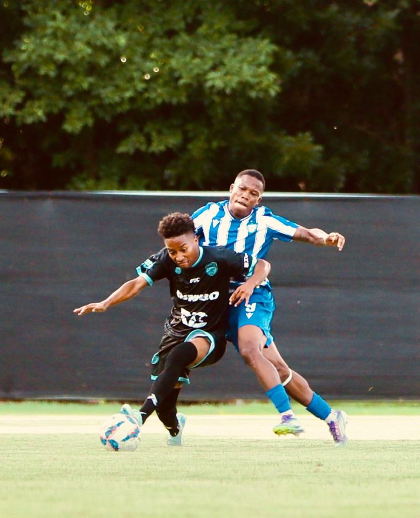 Salcedo FC protagoniza epica remontada y mantiene su invicto