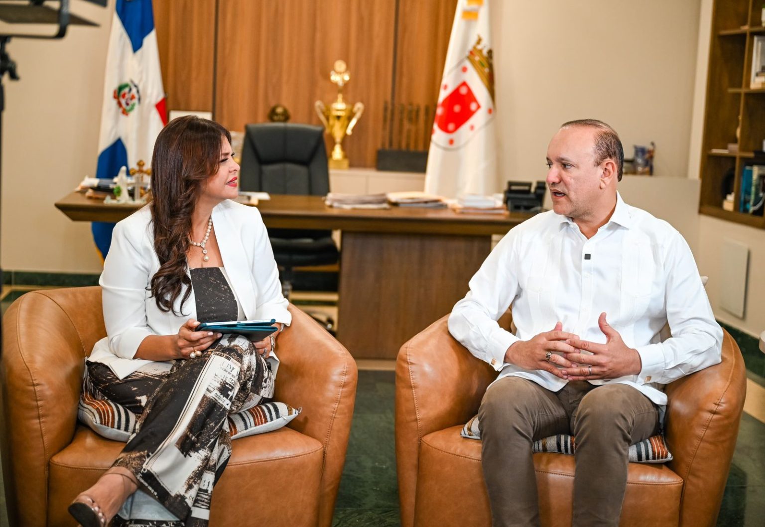 Ulises Rodriguez promete una alcaldia de trascendencia historica en Santiago