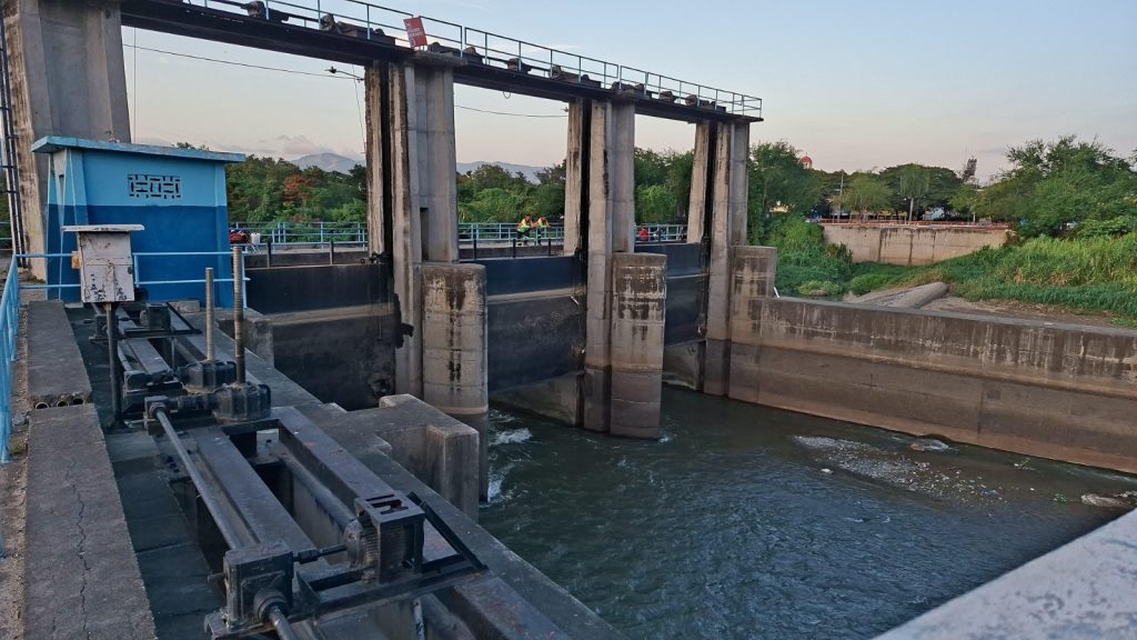 Coraasan normaliza suministro de agua tras reapertura de canales UFE y Monsieur Bogaert canales UFE y Monsieur Bogaer