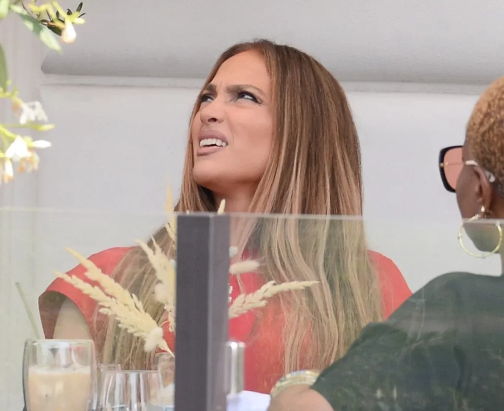 jennifer lopez enjoyed luxurious 108887123