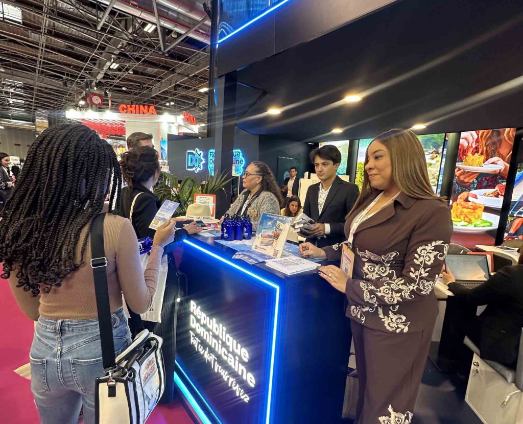 AMG MAG impulsa a Puerto Plata en la vitrina internacional del turismo en Paris