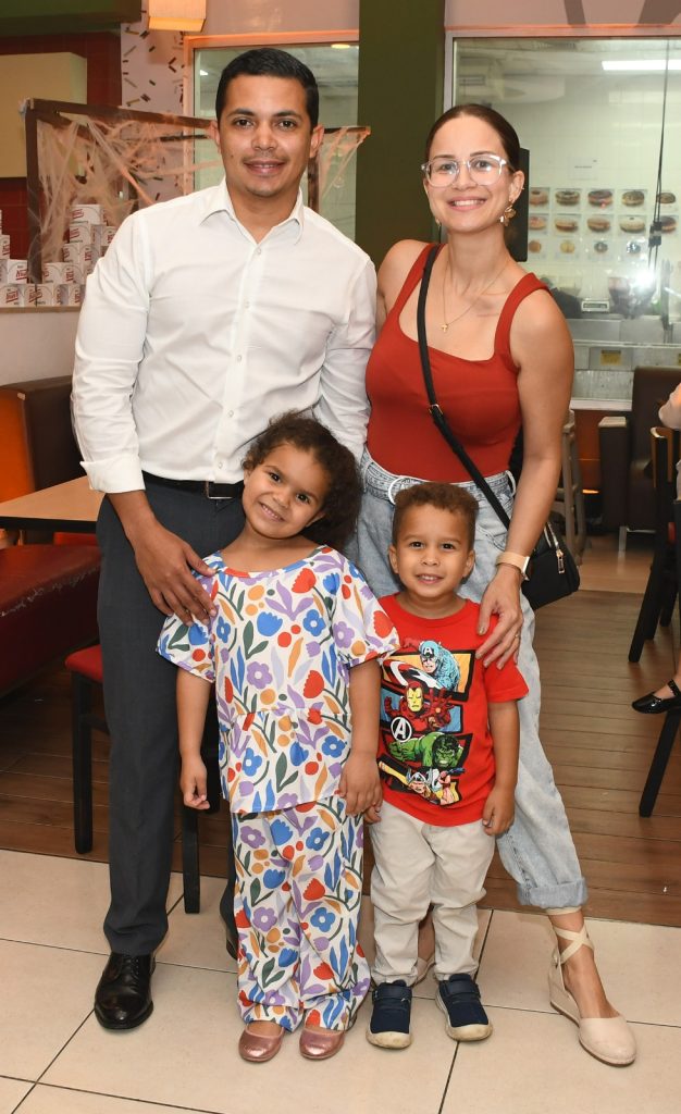 Alexander Bautista Teresa Reyes juntos Maite y Luis Bautista Reyes