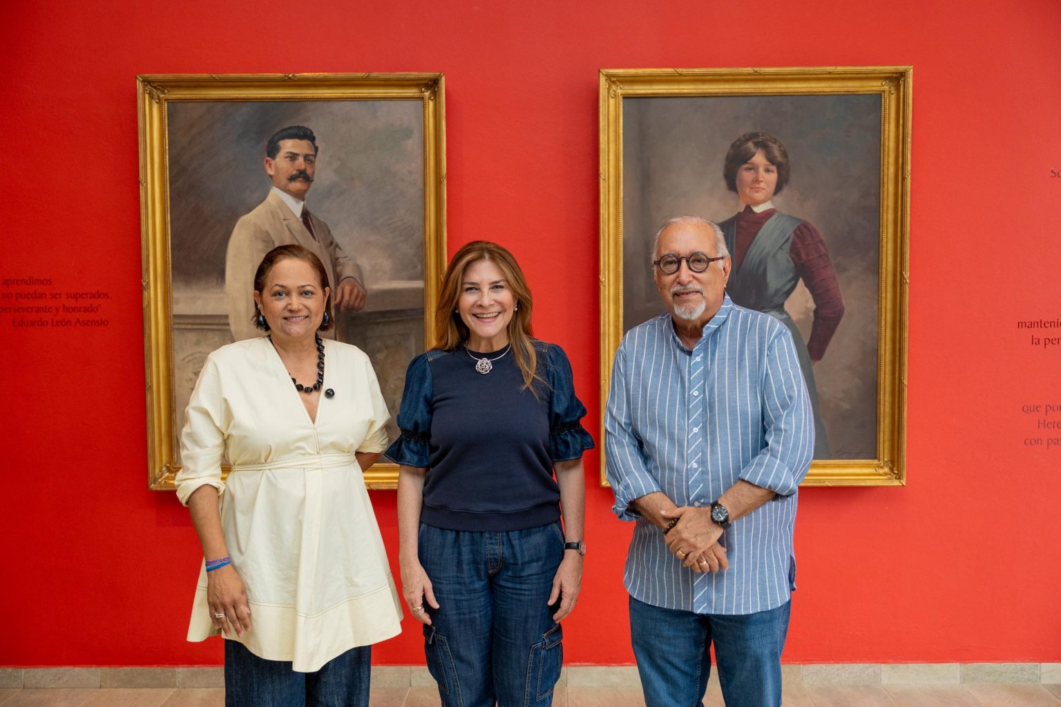 Carolina Mejia resalta desde Santiago la necesidad de mas espacios culturales en el pais