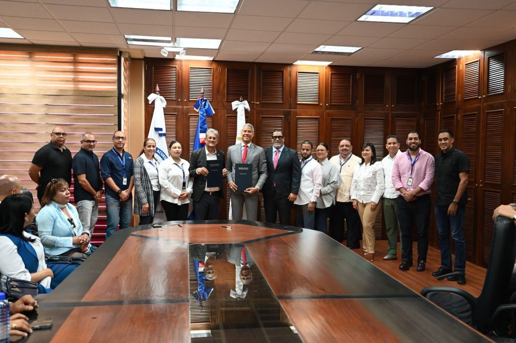 Coraasan y Educacion Regional 08 unen esfuerzos para crear cultura de cuidado del agua1