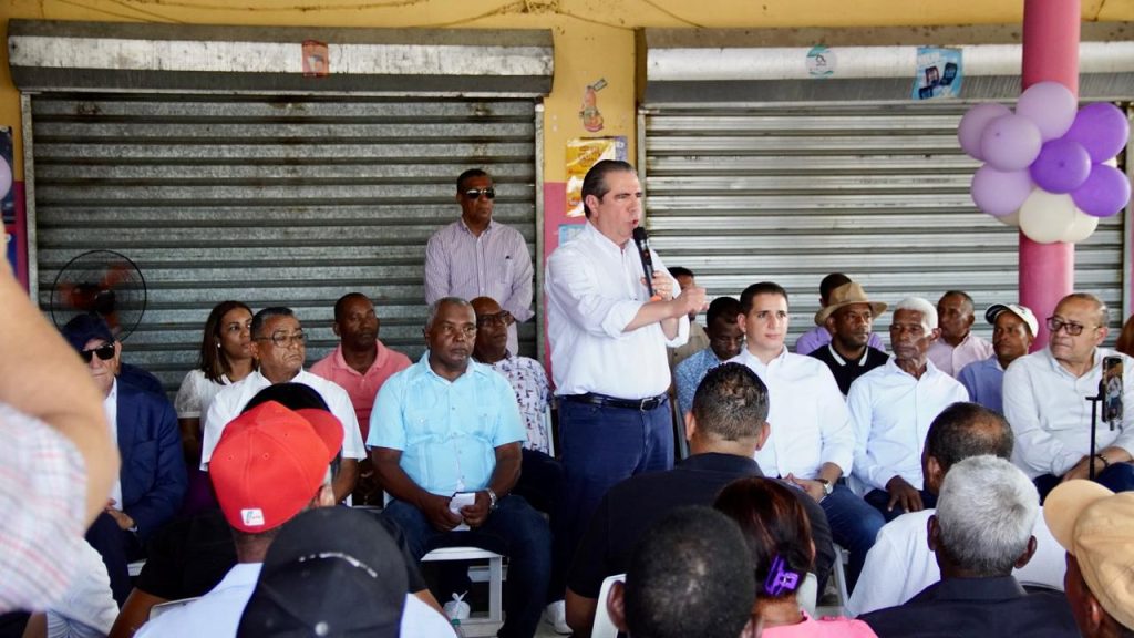 Francisco Javier Garcia en Azua
