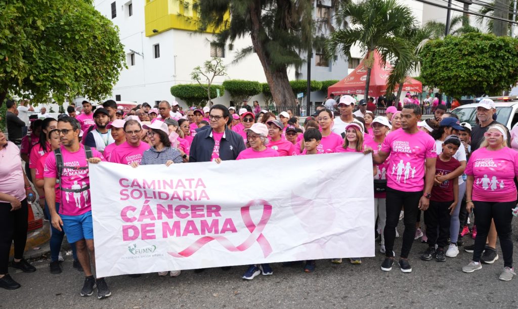 Fundacion Union Medica impulsa caminata rosa por la vida eljacaguero2
