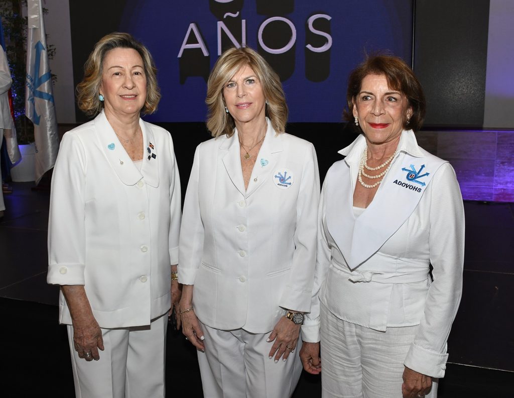Julia Alvarez Simo Mari Carmen Ricart y Netty Rincon