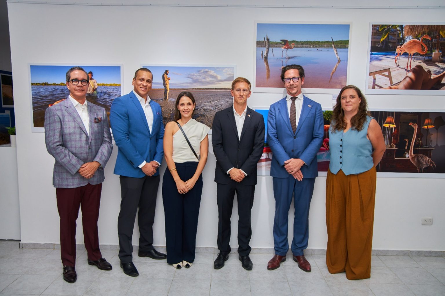 Julian Ochoa Samuel Ventura Ana Victoria Marcos Directivos Alianza Francesa Santiago Moritz Jacobshagen jefe adjunto de Mision de la Embajada de la Republica Federal de Alemania