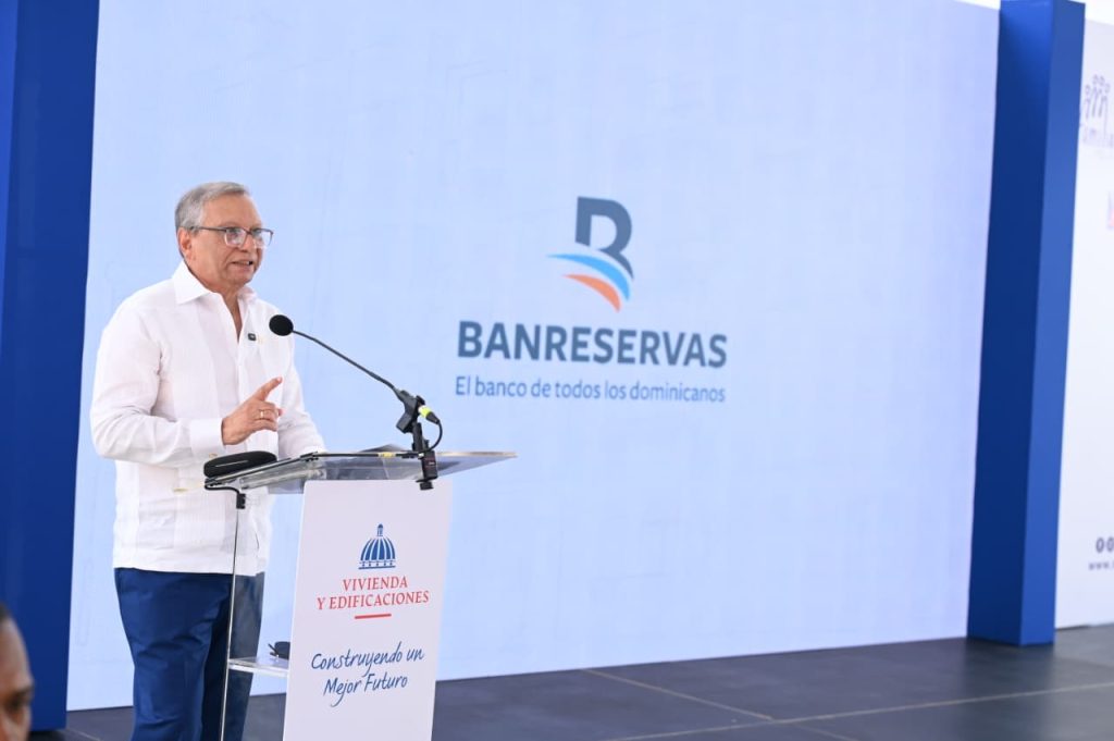 Leonardo Aguilera presidente ejecutivo de Banreservas