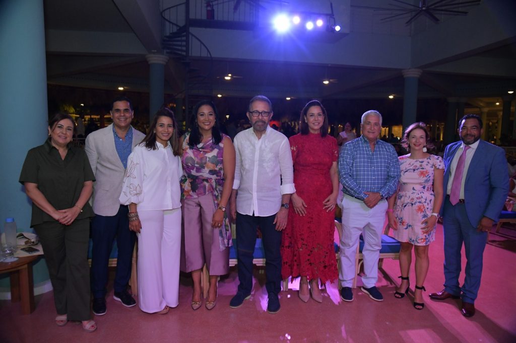 Maria Jose Berbel Omar Castillo Valeria BedinJakaira Cid Edmundo Aja Birgitt Heinsen Jose Natalio Redondo Alexandra Malvezin Carlos Rodoli