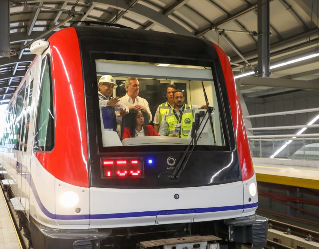 Metro de Santo Domingo Abinader supervisa con exito pruebas de la Linea 2C1
