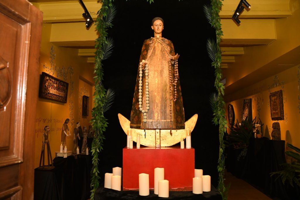 Museo de la Catedral inaugura muestra de arte sacro de Patricia Reid2