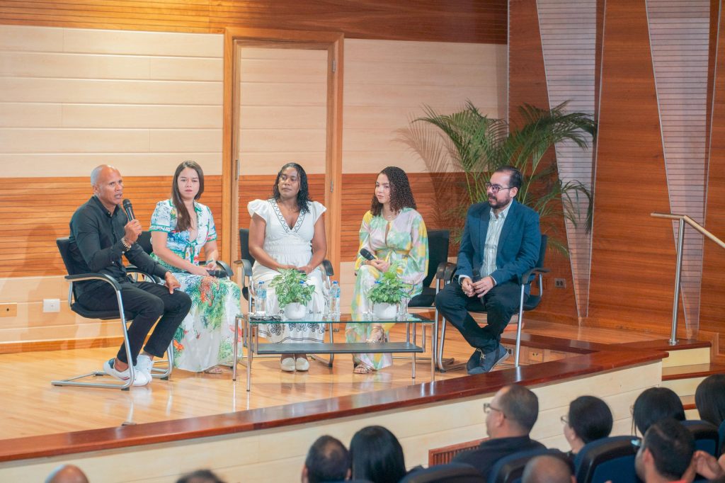 “Nuestra Tierra”, un documental que celebra la naturaleza y cultura dominicana Nuestra Tierra un documental que celebra la naturaleza y cultura dominicana