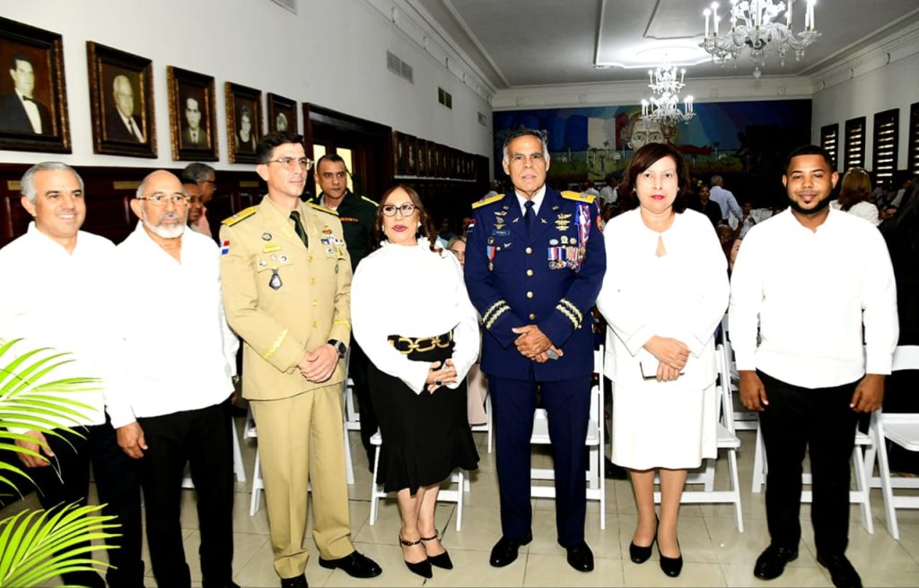 Rosa Santos resalta logros de su gestion en Santiago y reafirma compromiso con la transparencia2