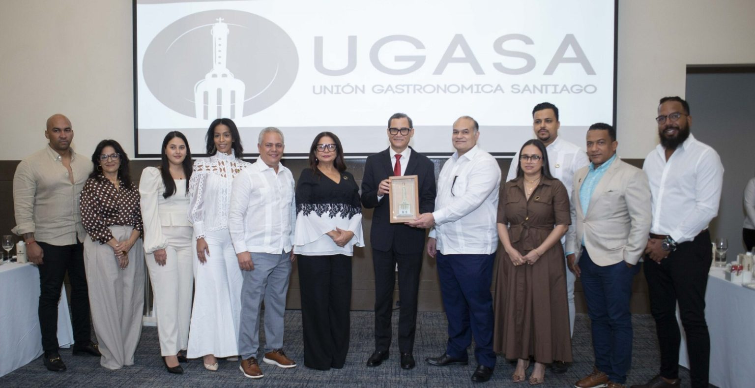 UGASA realiza primer desayuno institucional con el Ministro de Trabajo Eddy Olivares