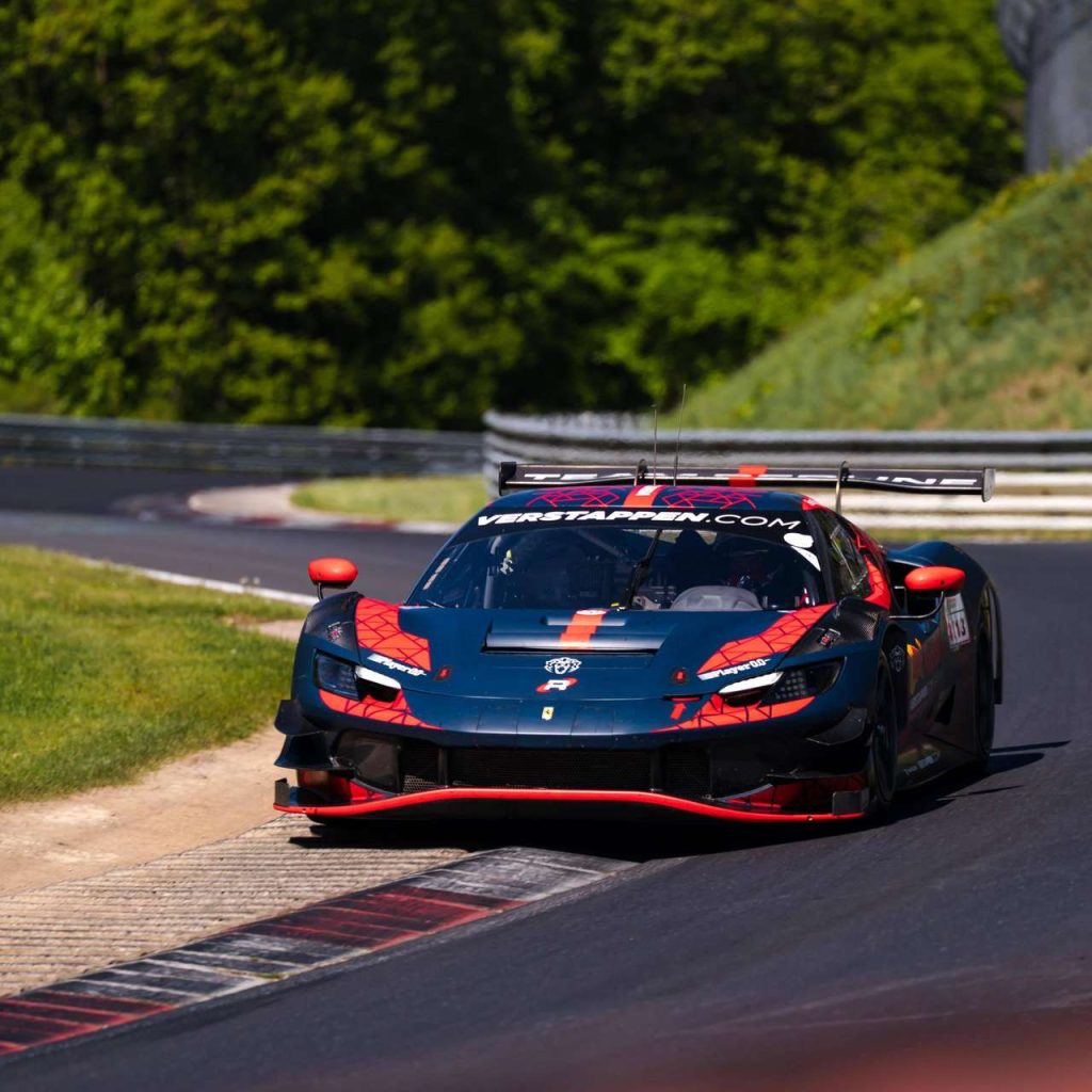 Verstappen rompe su propio record con un historico tiempo en Nurburgring