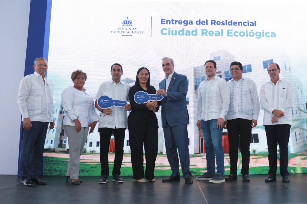 Abinader consolida su politica de vivienda digna con mas de 20 mil hogares