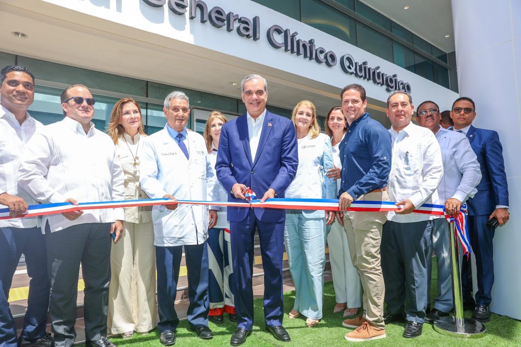 Abinader inaugura hospital de alta tecnologia en la Ciudad Sanitaria
