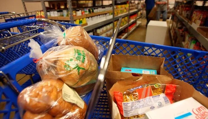 Ante crisis de alimentos para 3 millones personas en NY gobernadora declara emergencia Ante crisis de alimentos para 3 millones personas en NY gobernadora declara emergencia