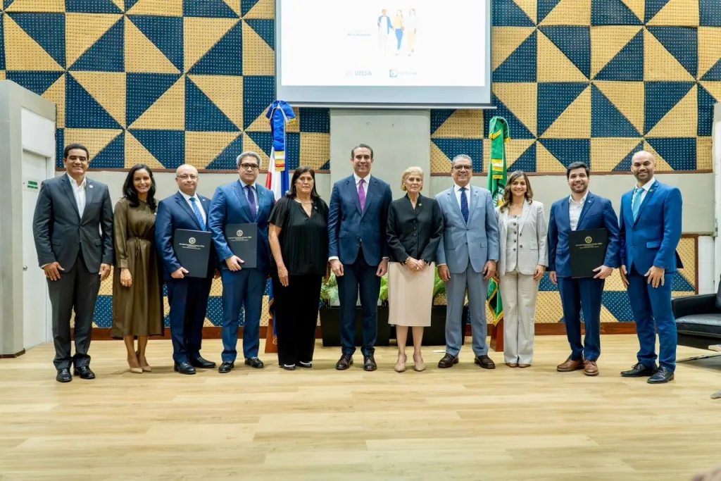 Banco Popular y UTESA impulsan la Semana Popular 2025 con enfoque en innovación y ciberseguridad Banco Popular y UTESA impulsan la Semana Popular 2025 con enfoque en innovacion