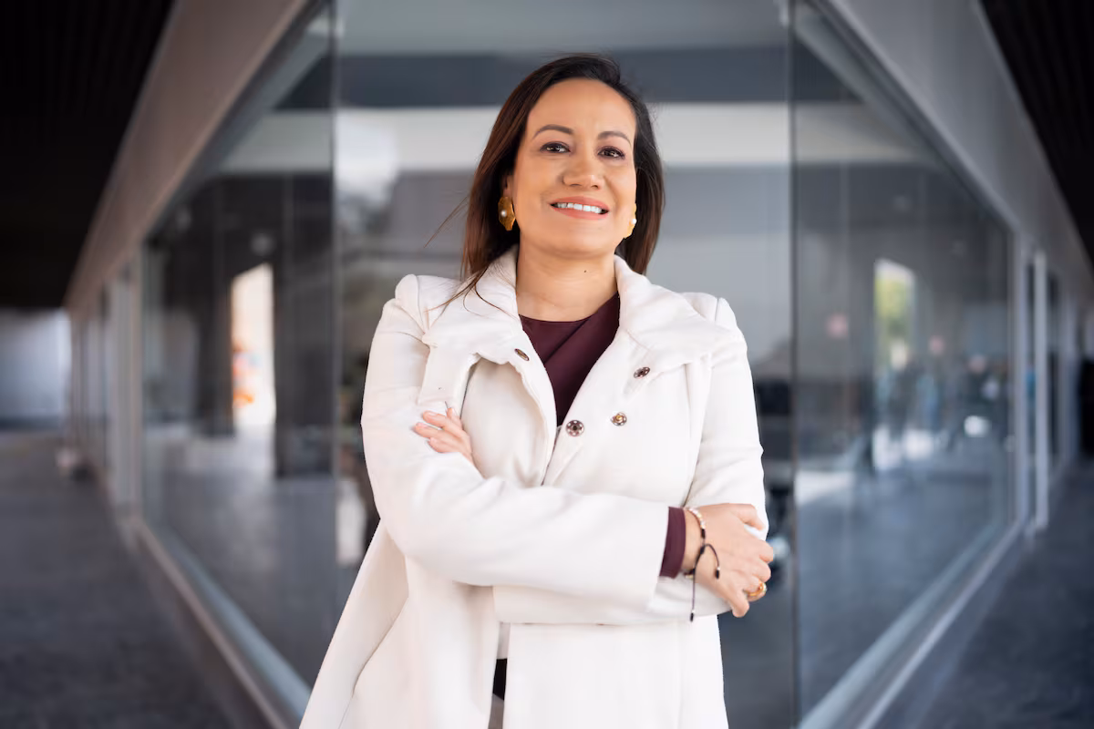 Carolina Corcho: la voz femenina del petrismo que busca llegar a la Presidencia de Colombia Carolina Corcho la ultima mujer del petrismo en la carrera por la presidencia de Colombia