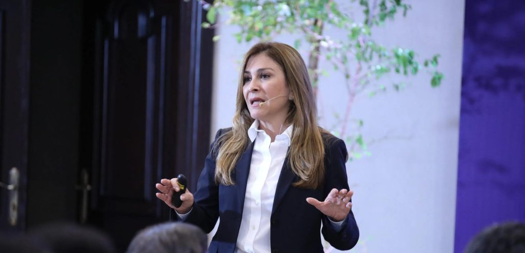 Carolina Mejia celebra llegada de Leah Francis Campos como nueva embajadora de EE. UU e1760027828986