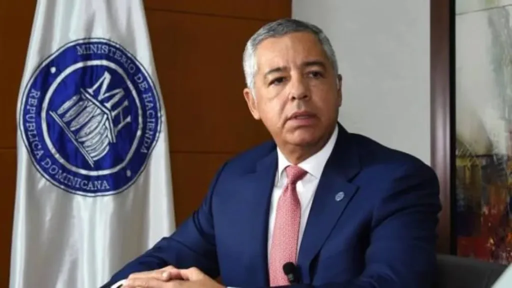 Exdirector de Casinos devuelve RD$20 millones y admite red de sobornos ligada a Donald Guerrero Donald Guerrero eljacaguero1