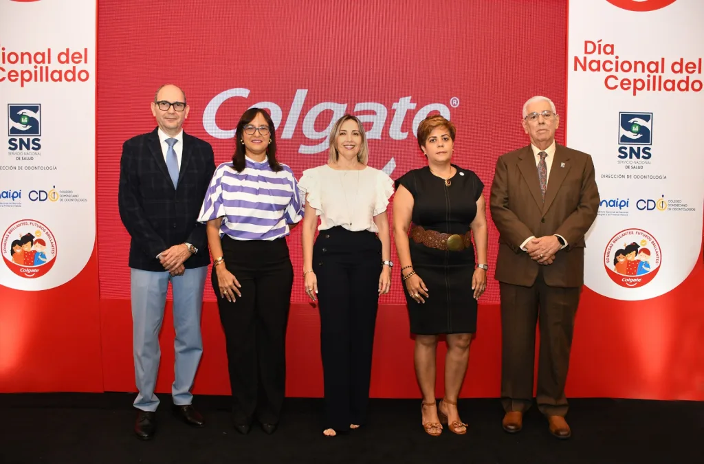 Edgar Andujar Yessenia Erickson Irma Mauriz Virginia Laureano y Mario Bournigal
